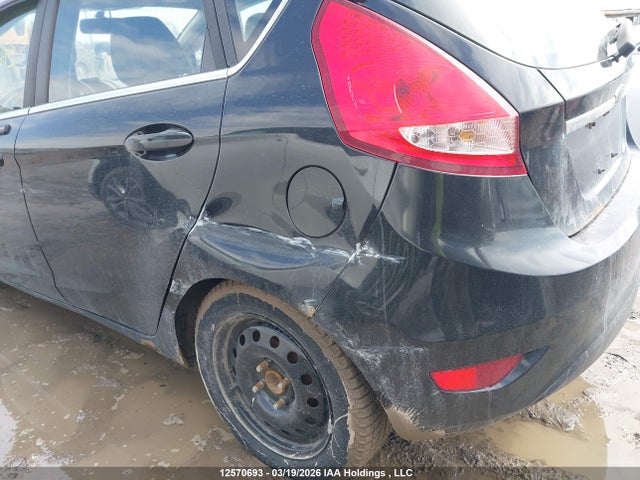 2013 Ford Fiesta Titanium მანქანა იყიდება აუქციონზე, vin: 3FADP4FJ3DM115480, აუქციონის ნომერი: 12570693