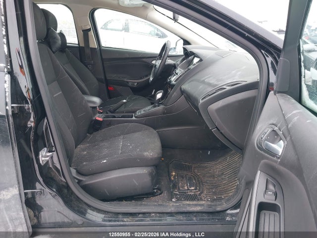 12550955 :رقم المزاد ، 1FADP3M23HL296982 vin ، 2017 Ford Focus Sel مزاد بيع