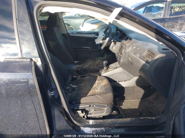 Продажа на аукционе авто 2015 Volkswagen Jetta 2.0l Trendline/2.0l Trendline+, vin: 3VW2K7AJ7FM264886, номер лота: 12495129