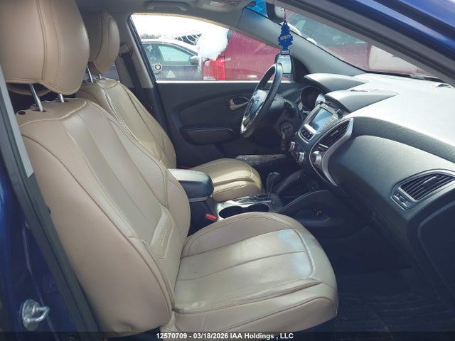 12570709 :رقم المزاد ، KM8JUCACXBU255135 vin ، 2011 Hyundai Tucson Gls/limited مزاد بيع