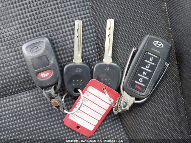 Продаж на аукціоні авто 2013 Hyundai Elantra Gt Gls, vin: KMHD35LE5DU139273, номер лоту: 12544194