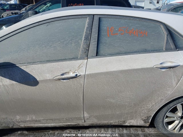 Продаж на аукціоні авто 2013 Hyundai Elantra Gt Gls, vin: KMHD35LE5DU139273, номер лоту: 12544194