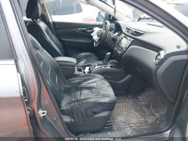 JN1BJ1BV2NW350435 Nissan Qashqai Sv