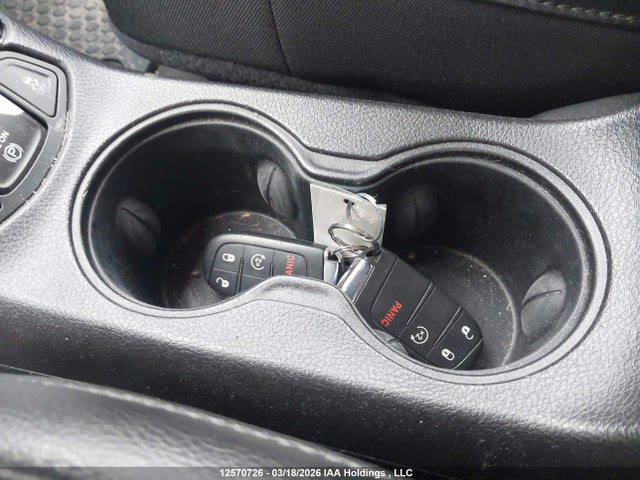 12570726 :رقم المزاد ، 3C4NJDBB1JT399482 vin ، 2018 Jeep Compass North مزاد بيع