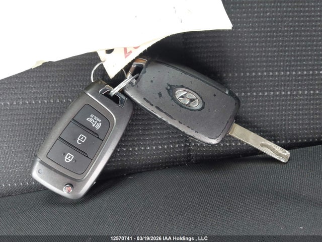 Продаж на аукціоні авто 2021 Hyundai Venue Essential Manual, vin: KMHRB8A34MU113582, номер лоту: 12570741