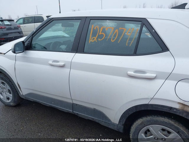 Продаж на аукціоні авто 2021 Hyundai Venue Essential Manual, vin: KMHRB8A34MU113582, номер лоту: 12570741