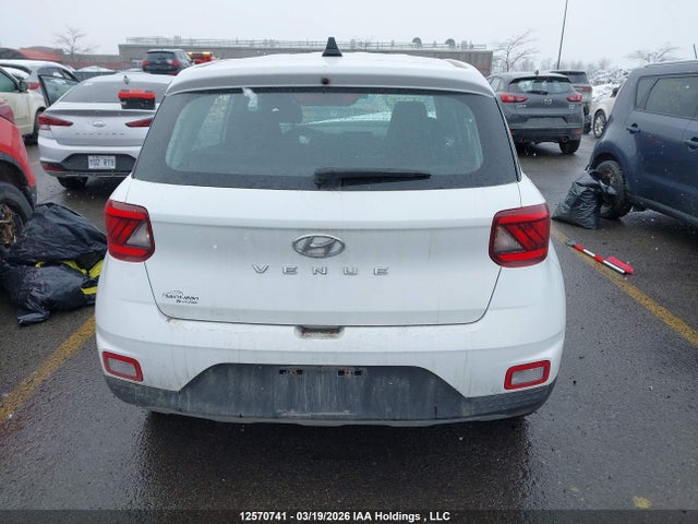 Продаж на аукціоні авто 2021 Hyundai Venue Essential Manual, vin: KMHRB8A34MU113582, номер лоту: 12570741