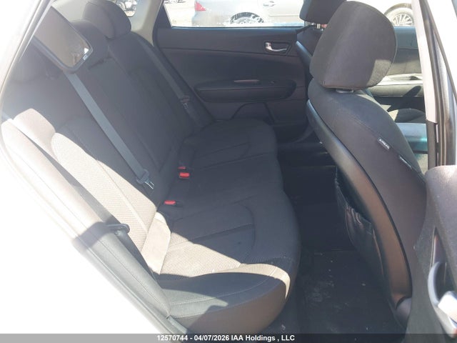 5XXGT4L35GG082402 KIA Optima