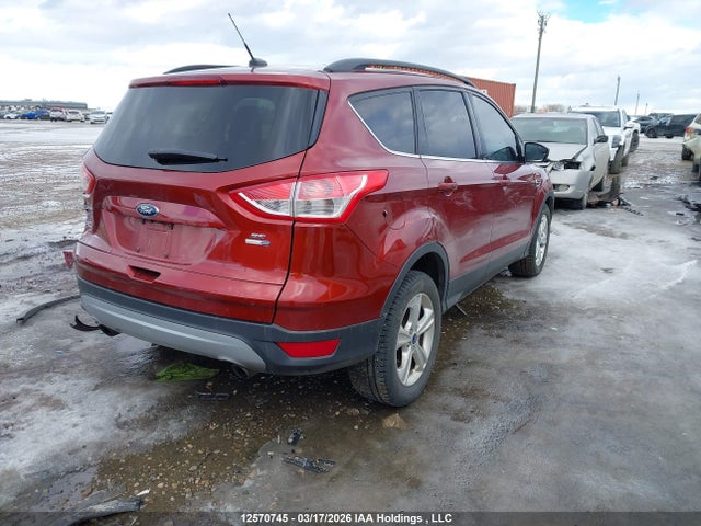 12570745 :رقم المزاد ، 1FMCU9GX7FUB52850 vin ، 2015 Ford Escape Se مزاد بيع