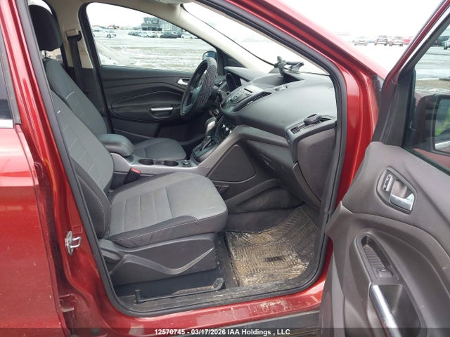 12570745 :رقم المزاد ، 1FMCU9GX7FUB52850 vin ، 2015 Ford Escape Se مزاد بيع