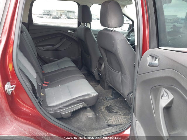 12570745 :رقم المزاد ، 1FMCU9GX7FUB52850 vin ، 2015 Ford Escape Se مزاد بيع