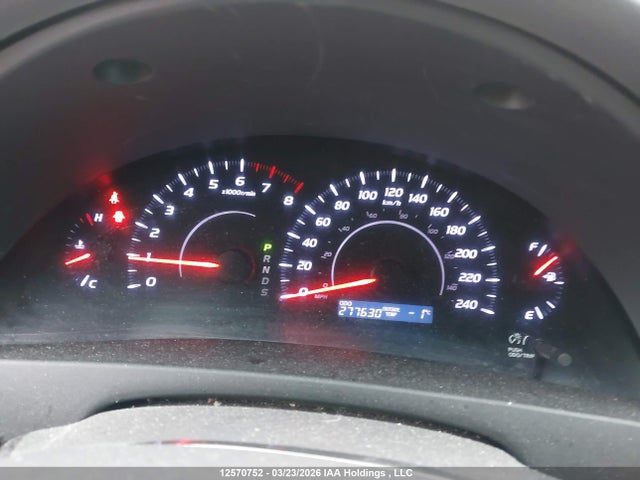 12570752 :رقم المزاد ، 4T1BF3EK6BU212461 vin ، 2011 Toyota Camry Le مزاد بيع