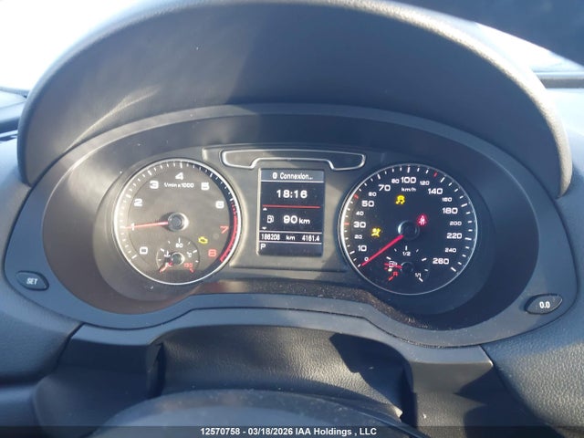 2015 Audi Q3 მანქანა იყიდება აუქციონზე, vin: WA1EFEFS7FR008508, აუქციონის ნომერი: 12570758