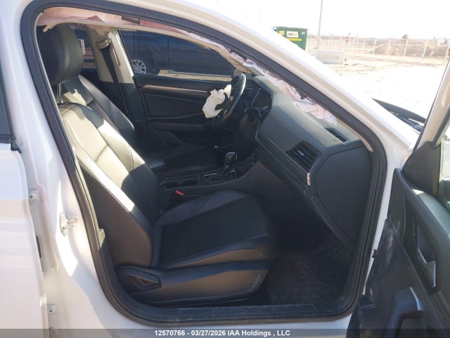 3VWE57BU8KM009008 Volkswagen Jetta 1.4 Tsi Highline