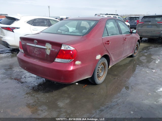 12570771 :رقم المزاد ، 4T1BE32K66U144658 vin ، 2006 Toyota Camry Le/se مزاد بيع
