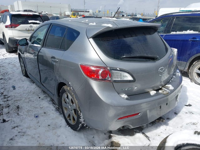 12570775 :رقم المزاد ، JM1BL1L55B1465822 vin ، 2011 Mazda Mazda3 مزاد بيع