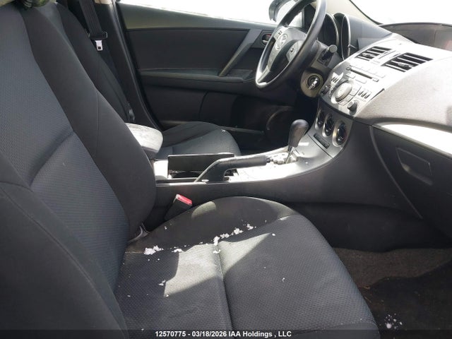 12570775 :رقم المزاد ، JM1BL1L55B1465822 vin ، 2011 Mazda Mazda3 مزاد بيع