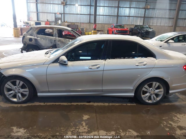 12570786 :رقم المزاد ، WDDGF8BBXCA633054 vin ، 2012 Mercedes-benz C 300 4matic مزاد بيع