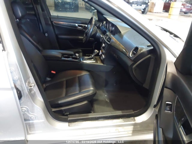 12570786 :رقم المزاد ، WDDGF8BBXCA633054 vin ، 2012 Mercedes-benz C 300 4matic مزاد بيع