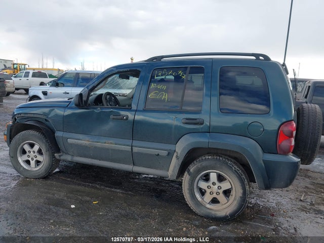 12570787 :رقم المزاد ، 1J4GK38K95W670015 vin ، 2005 Jeep Liberty Renegade مزاد بيع