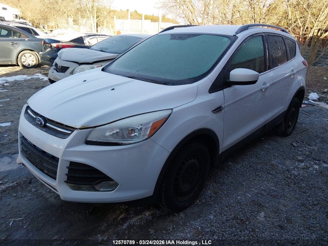 1FMCU9GX5FUB83143 Ford ESCAPE SE