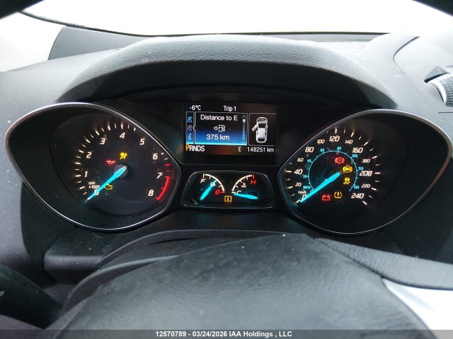 1FMCU9GX5FUB83143 Ford ESCAPE SE