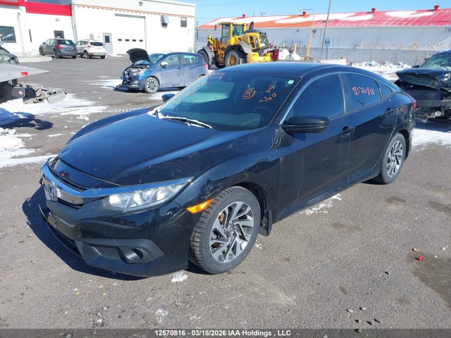 12570816 :رقم المزاد ، 2HGFC2F68JH028765 vin ، 2018 Honda Civic Se مزاد بيع