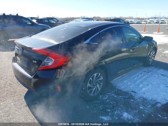 12570816 :رقم المزاد ، 2HGFC2F68JH028765 vin ، 2018 Honda Civic Se مزاد بيع