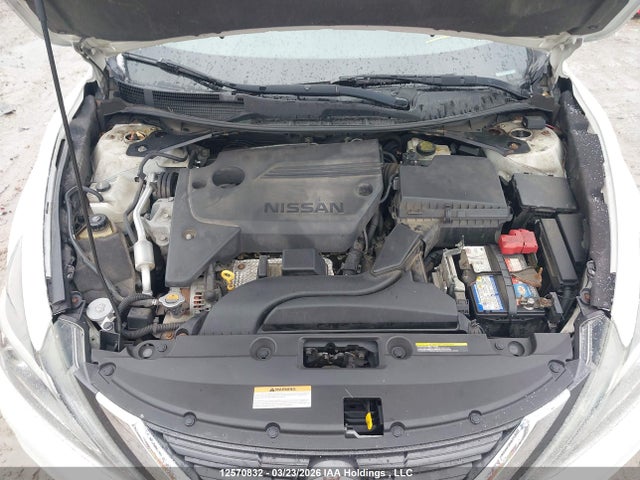 2016 Nissan Altima 2.5/2.5 S/2.5 Sl Tech/2.5 Sr/2.5 Sv მანქანა იყიდება აუქციონზე, vin: 1N4AL3AP7GN335560, აუქციონის ნომერი: 12570832