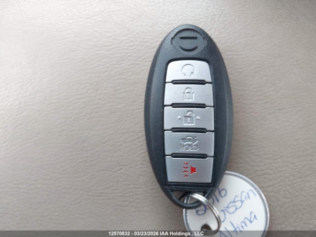 2016 Nissan Altima 2.5/2.5 S/2.5 Sl Tech/2.5 Sr/2.5 Sv მანქანა იყიდება აუქციონზე, vin: 1N4AL3AP7GN335560, აუქციონის ნომერი: 12570832
