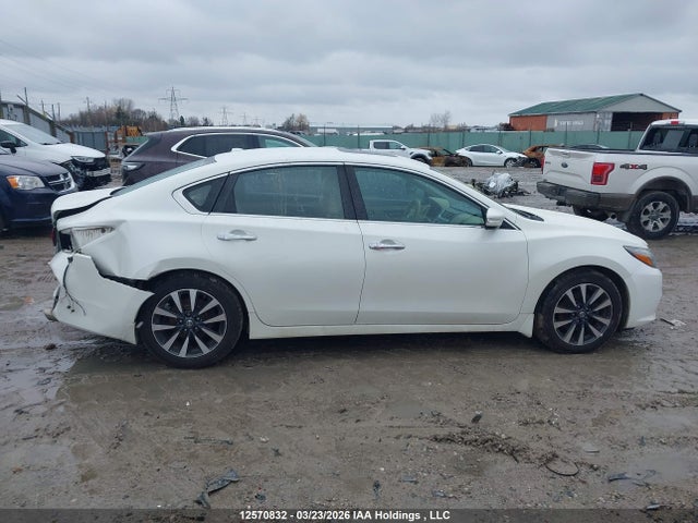 2016 Nissan Altima 2.5/2.5 S/2.5 Sl Tech/2.5 Sr/2.5 Sv მანქანა იყიდება აუქციონზე, vin: 1N4AL3AP7GN335560, აუქციონის ნომერი: 12570832
