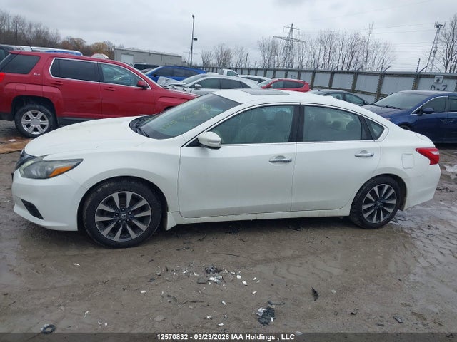 2016 Nissan Altima 2.5/2.5 S/2.5 Sl Tech/2.5 Sr/2.5 Sv მანქანა იყიდება აუქციონზე, vin: 1N4AL3AP7GN335560, აუქციონის ნომერი: 12570832