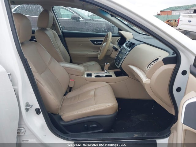 2016 Nissan Altima 2.5/2.5 S/2.5 Sl Tech/2.5 Sr/2.5 Sv მანქანა იყიდება აუქციონზე, vin: 1N4AL3AP7GN335560, აუქციონის ნომერი: 12570832