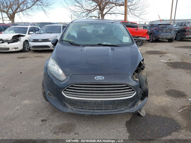12570858 :رقم المزاد ، 3FADP4EJ5FM131491 vin ، 2015 Ford Fiesta Se مزاد بيع