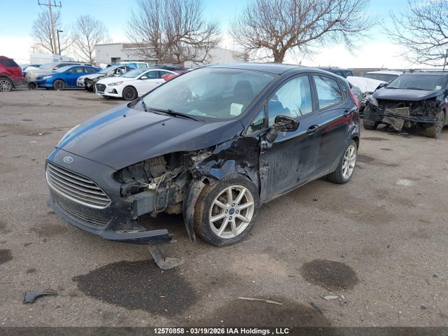 12570858 :رقم المزاد ، 3FADP4EJ5FM131491 vin ، 2015 Ford Fiesta Se مزاد بيع