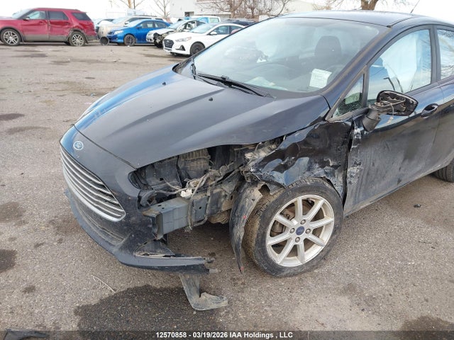 12570858 :رقم المزاد ، 3FADP4EJ5FM131491 vin ، 2015 Ford Fiesta Se مزاد بيع