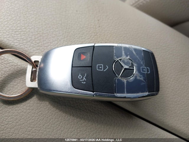 12570861 :رقم المزاد ، WDC0G8EB1LV200357 vin ، 2020 Mercedes-benz Glc 300 4matic مزاد بيع