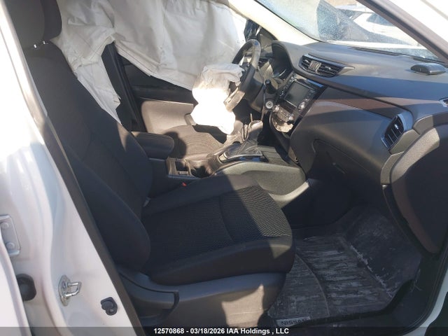 JN1BJ1CR0KW341374 Nissan Qashqai S/sl/sv