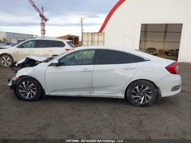 Honda CIVIC EX 2018 2HGFC2F87JH007116 Image 14