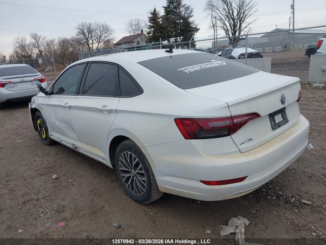 12570942 :رقم المزاد ، 3VWE57BU8MM017192 vin ، 2021 Volkswagen Jetta Highline مزاد بيع