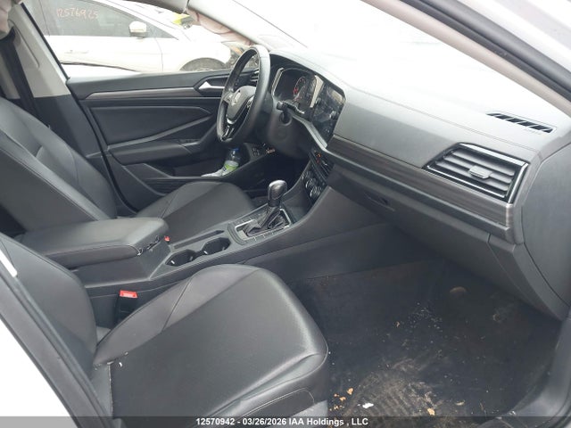12570942 :رقم المزاد ، 3VWE57BU8MM017192 vin ، 2021 Volkswagen Jetta Highline مزاد بيع