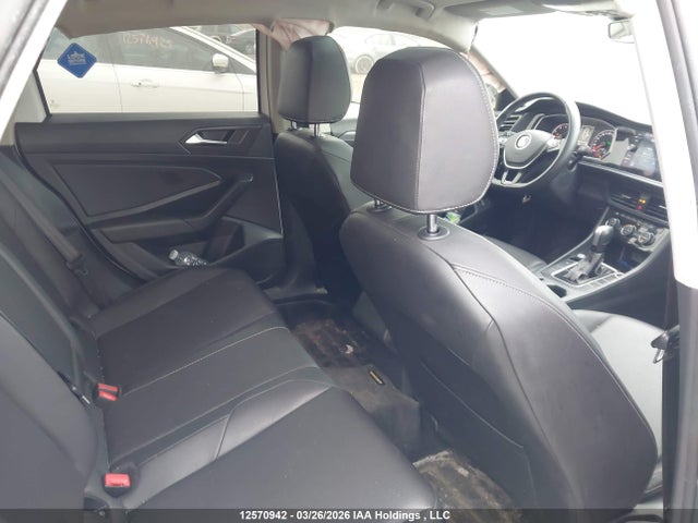 12570942 :رقم المزاد ، 3VWE57BU8MM017192 vin ، 2021 Volkswagen Jetta Highline مزاد بيع