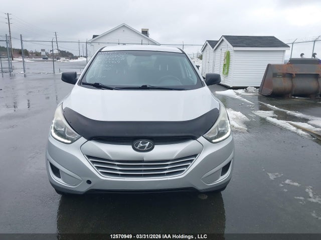 KM8JT3AF4FU049344 Hyundai Tucson Gl