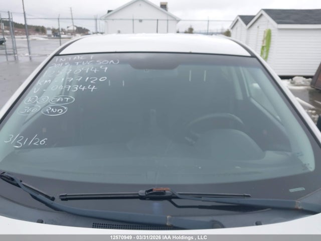 KM8JT3AF4FU049344 Hyundai Tucson Gl