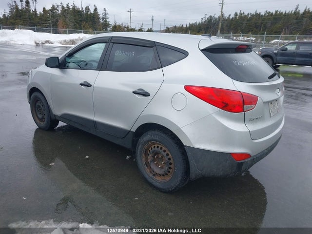 KM8JT3AF4FU049344 Hyundai Tucson Gl