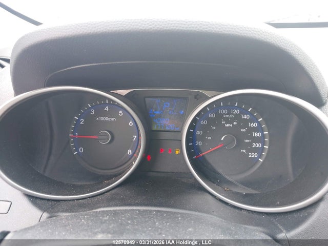 KM8JT3AF4FU049344 Hyundai Tucson Gl
