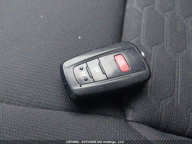 2019 Toyota Corolla მანქანა იყიდება აუქციონზე, vin: JTNK4RBE2K3061082, აუქციონის ნომერი: 12570952