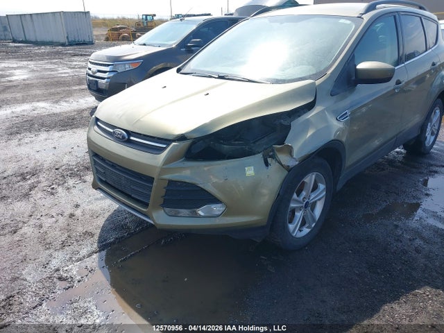 12570956 :رقم المزاد ، 1FMCU0GX2EUA48583 vin ، 2014 Ford Escape Se مزاد بيع