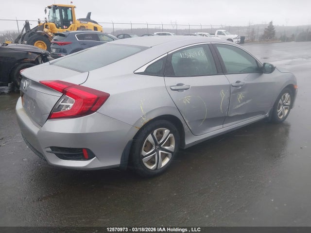 Продаж на аукціоні авто 2016 Honda Civic Lx, vin: 2HGFC2F5XGH010025, номер лоту: 12570973