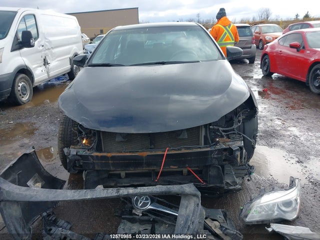 2016 Toyota Camry Le/xle/se/xse მანქანა იყიდება აუქციონზე, vin: 4T1BF1FKXGU214952, აუქციონის ნომერი: 12570985